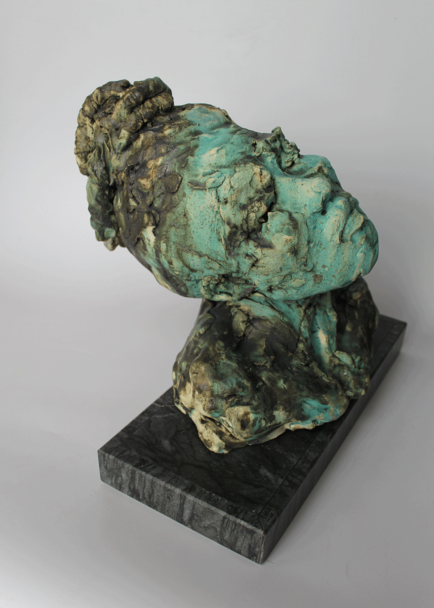 Becoming-Whole.-Female-Portrait.-Sculpture.-Ceramic-Stoneware.-Gwenda-Jones-Sculpture.Top-View