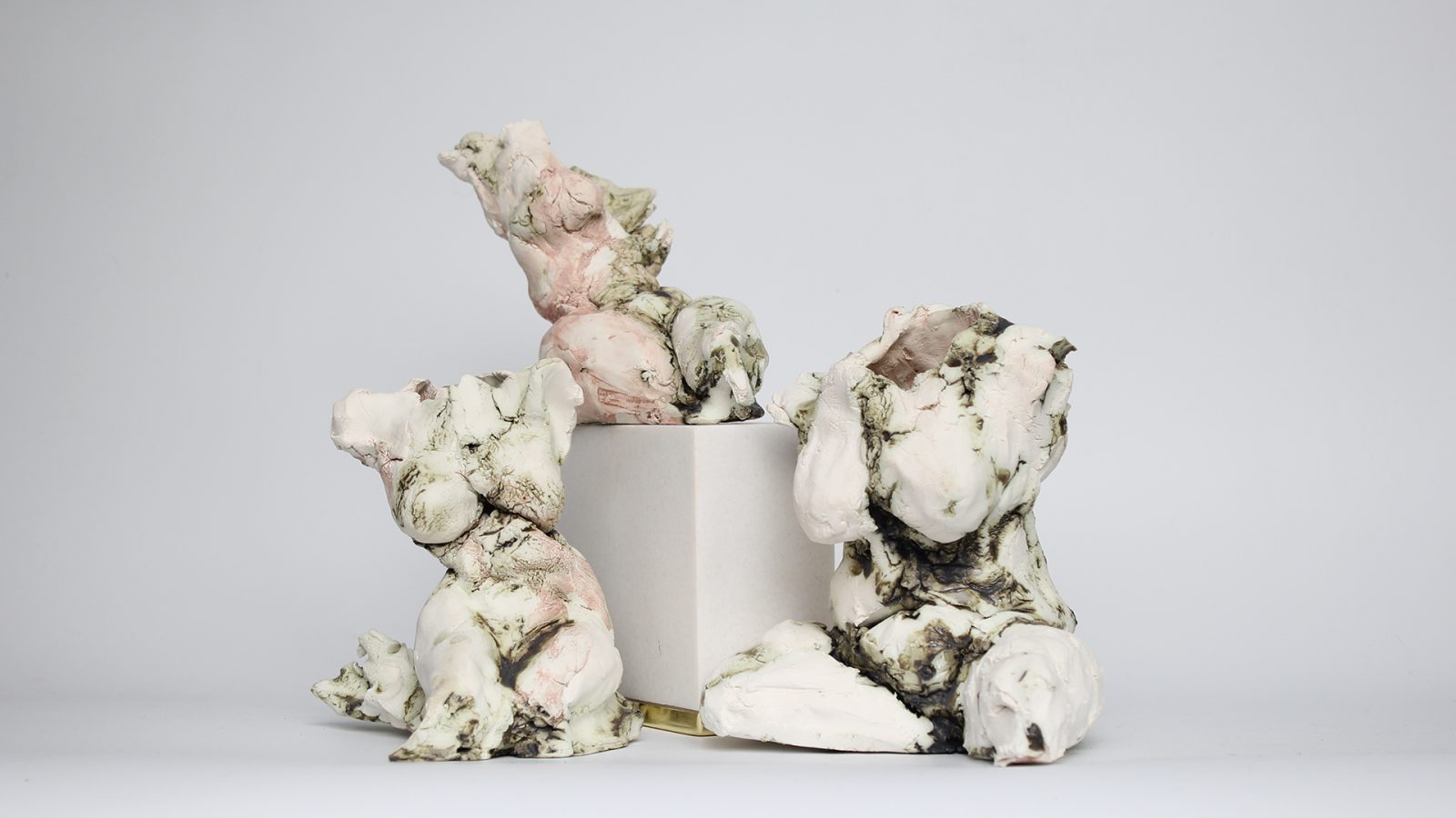 FLUX-EXHIBITION-2026-FEMALE-TORSO-Figures.-PORCELAIN.-Gwenda-Jones-Sculpture