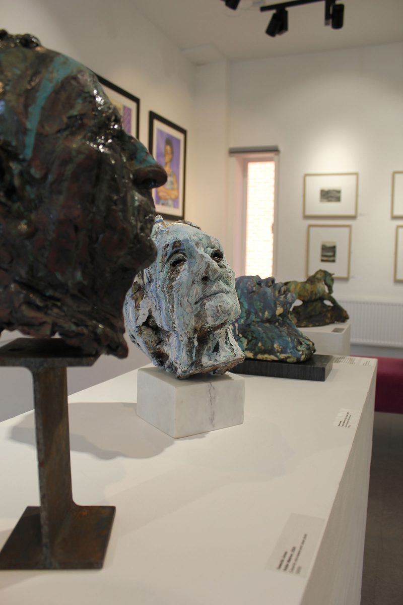 Gwenda-Jones-Fractured-Memory-A-life-in-Repair.With-Gold-Kintsugi